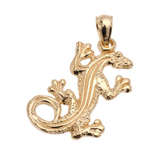 Load image into Gallery viewer, Lizard Reptile Pendant in Gold